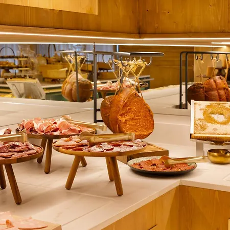 Mim Baqueira Luxury & 4*